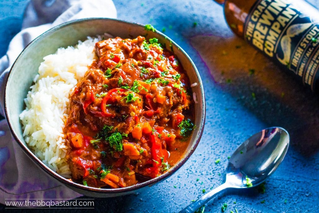 Hungarian Goulash made in the Dutch Oven Pagina 2 van 2 BBQ Bastard