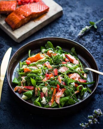 Smoked salmon salad