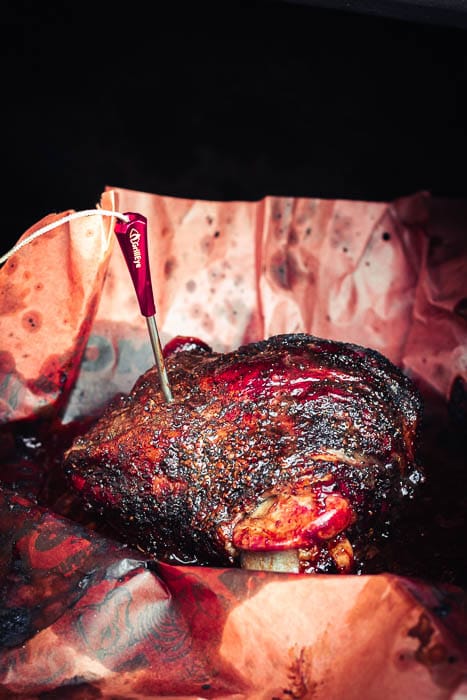 Black pepper pulled lamb