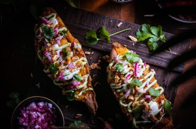 Authentiek gerookte kip zoete aardappel