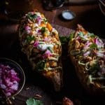 Zoete aardappel met gerookte kip