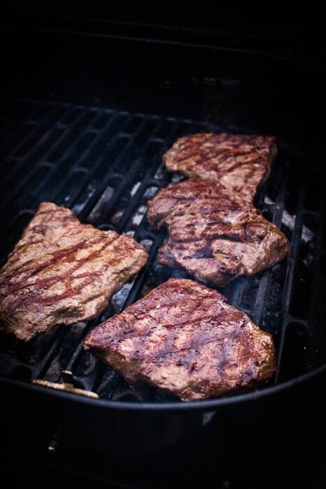 Flat iron steak op de BBQ