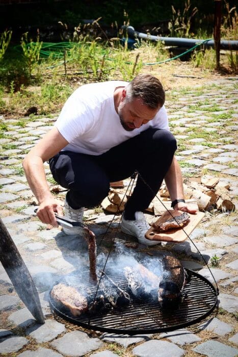 zouterover blog (1 van 3) - The BBQ Bastard Cavemenstyle cooking