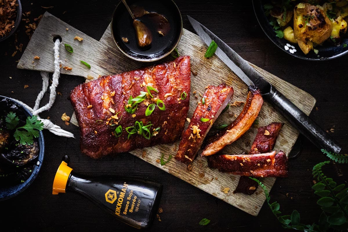 Soja glazed ribbetjes