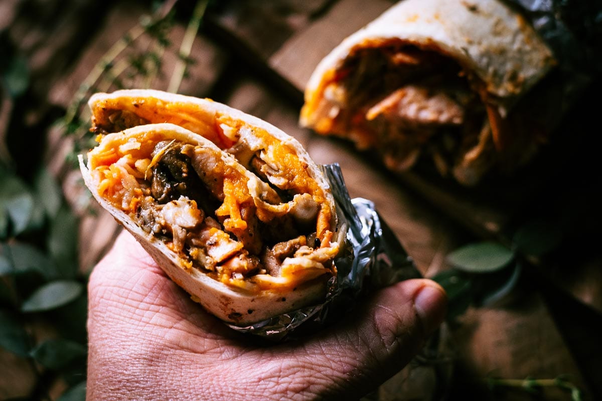 Herfstige wrap met gerookte kip