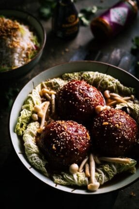 Lion's head meatballs blog (25 van 32) - The BBQ Bastard Smoky lion's head meatballs