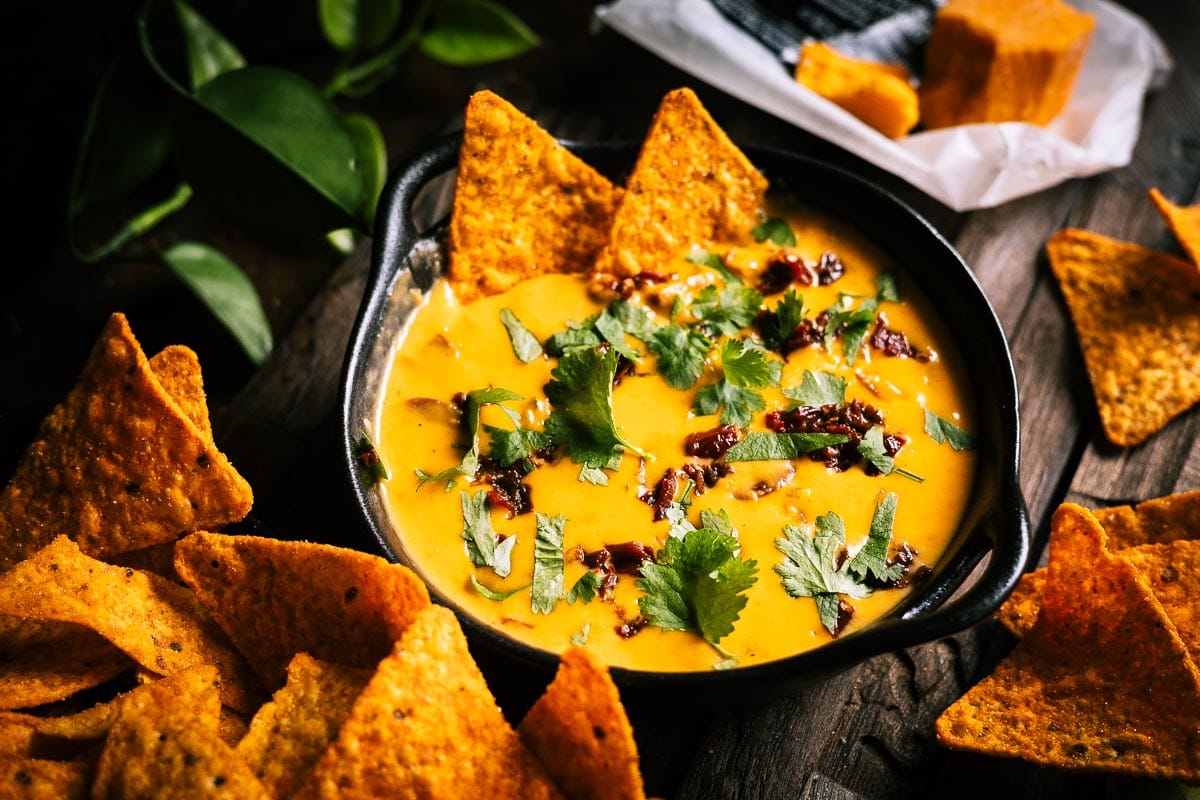 Smoky Queso fundido op de BBQ