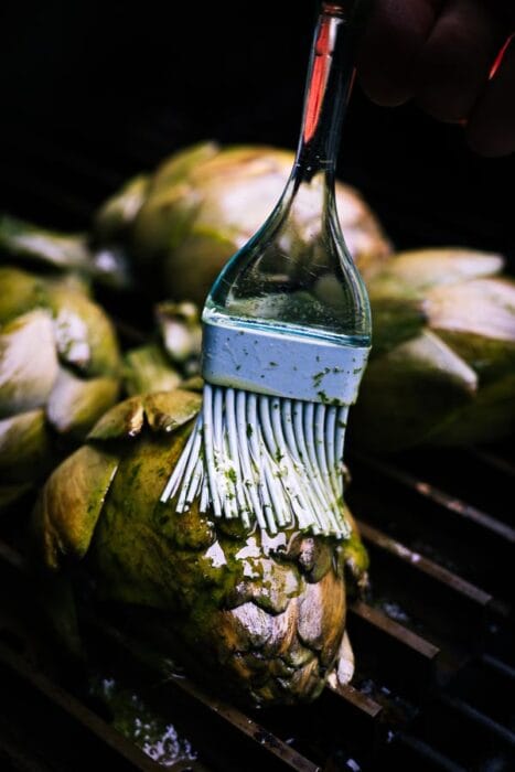 gegrilde artisjokken met kruidenolie
