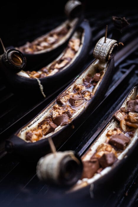 Dessert gebakken banaan met briketten