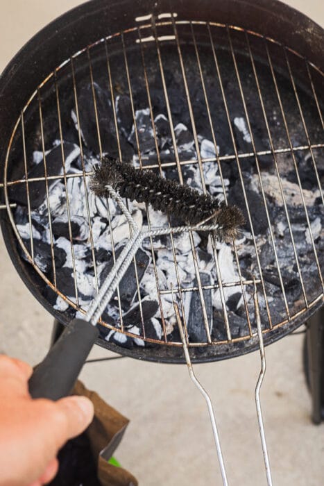 5 bbq tips op vakantie: zorg voor een propere grill