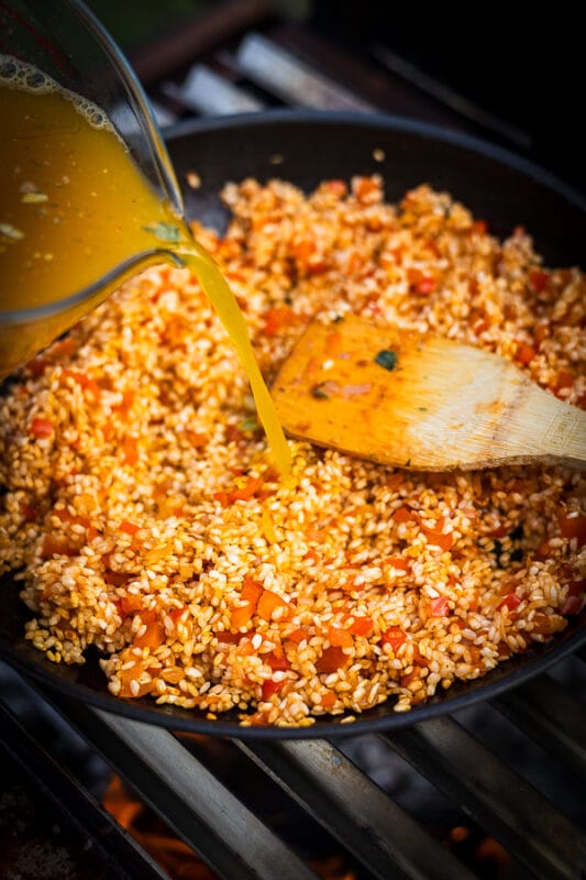 BBQ Paella met gegrilde inktvis