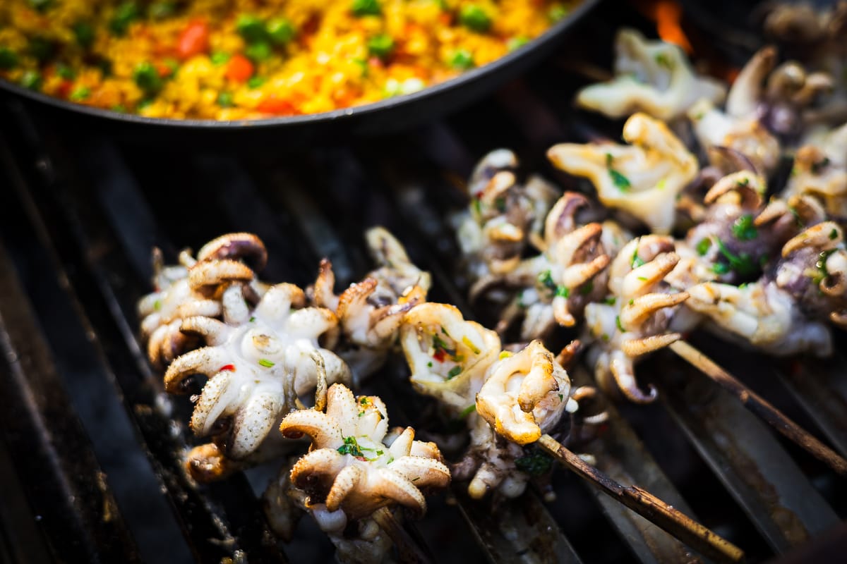 BBQ Paella met gegrilde inktvis