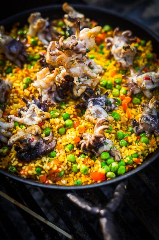 BBQ Paella met gegrilde inktvis